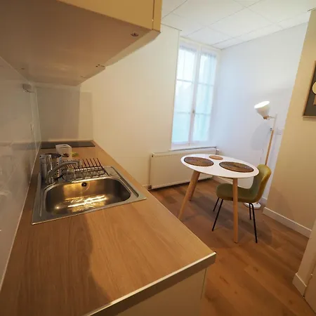 Appartement Meuble 2 - 15 Min Dampierre - 25 Min Belleville - Wifi Gien Exterior photo