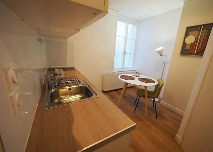 Appartement Meuble 2 - 15 Min Dampierre - 25 Min Belleville - Wifi